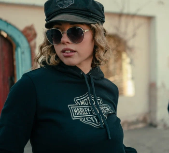 BLUZA DAMSKA Z DIAMENCIKAMI