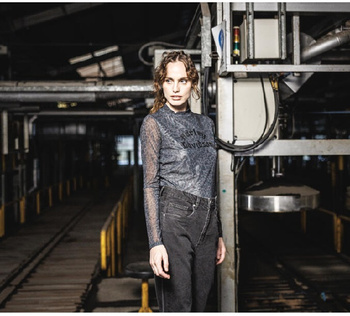 ODZIEŻ KOSZULKA BLACK GREY